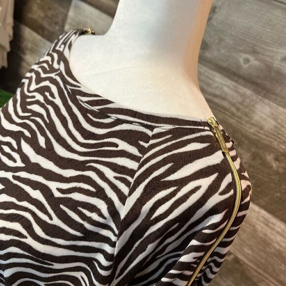 Michael Kors zebra print long sleeve knit top - M - 🙂3/$15 - Picture 2 of 8